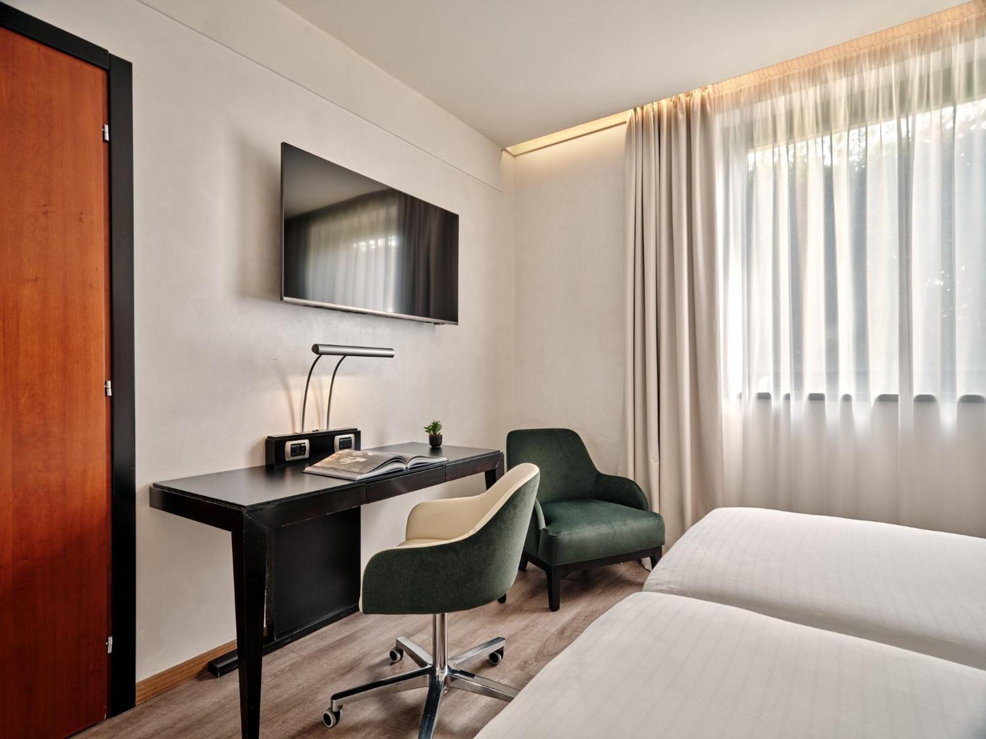 Crowne Plaza Milan - Malpensa Airport By Ihg Hotel Case Nuove  Ngoại thất bức ảnh
