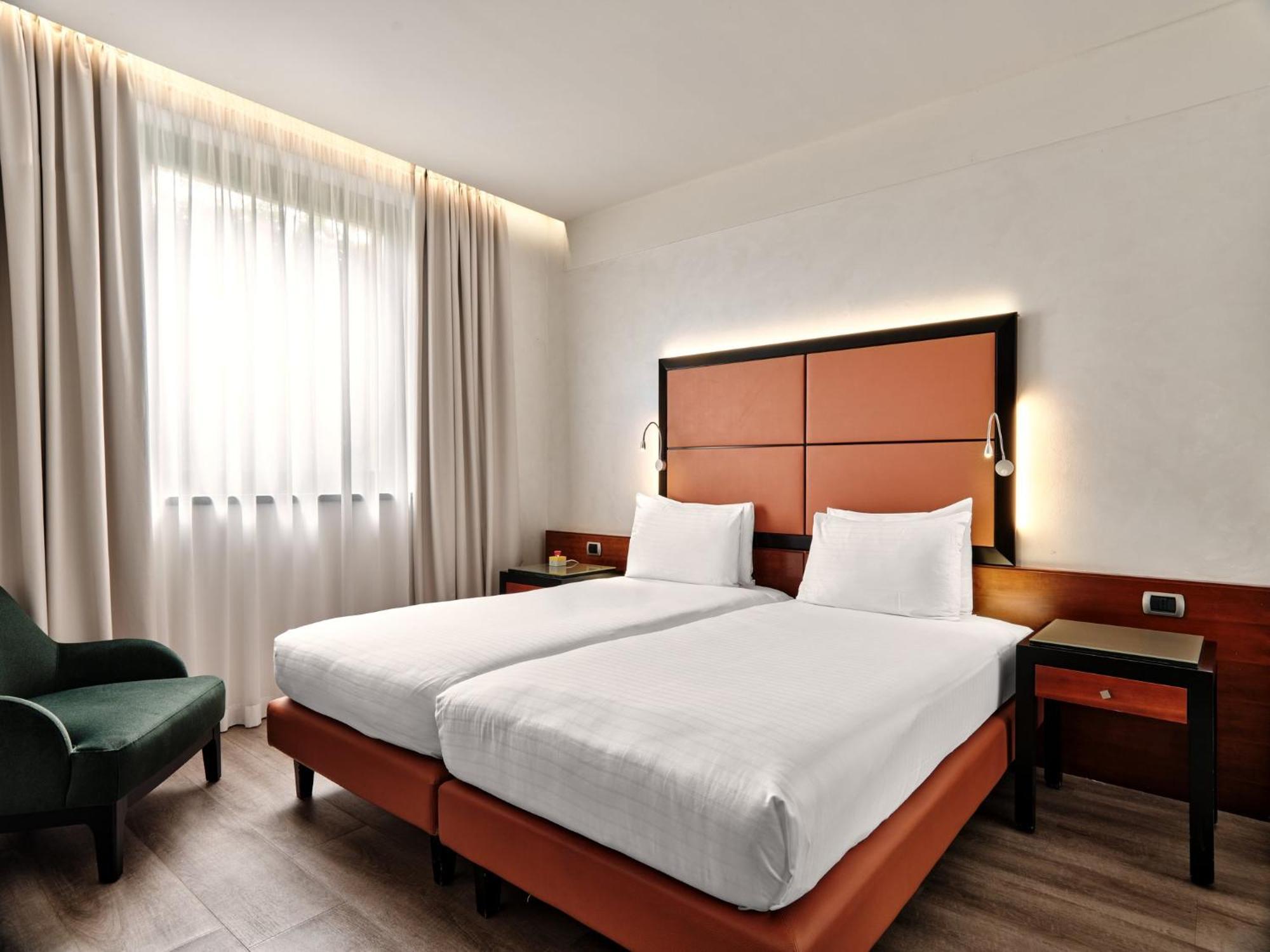 Crowne Plaza Milan - Malpensa Airport By Ihg Hotel Case Nuove  Ngoại thất bức ảnh