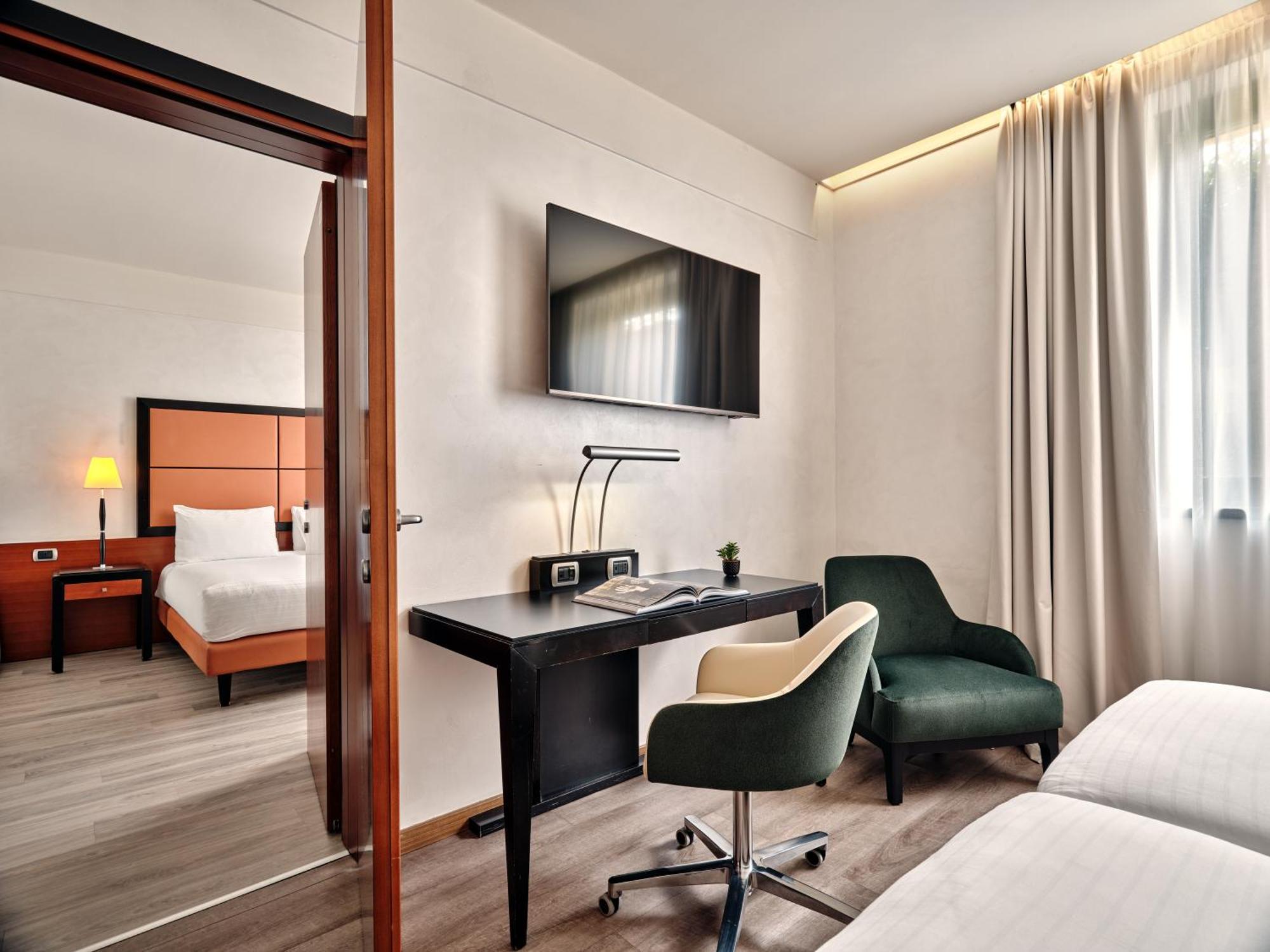 Crowne Plaza Milan - Malpensa Airport By Ihg Hotel Case Nuove  Ngoại thất bức ảnh