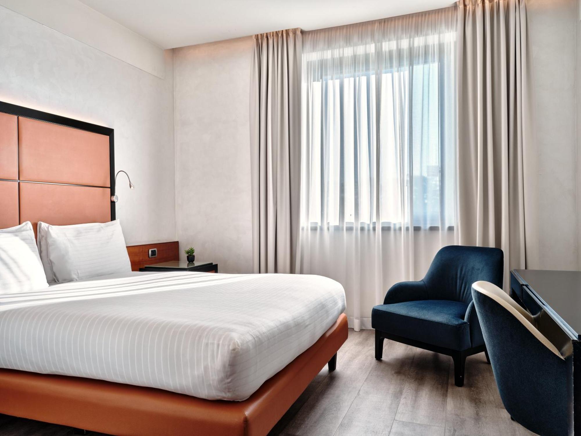 Crowne Plaza Milan - Malpensa Airport By Ihg Hotel Case Nuove  Ngoại thất bức ảnh